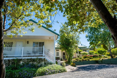 Yarra Gables Motel - Accommodation Nelson Bay 1
