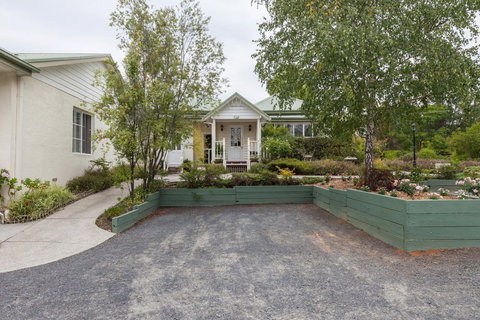 Yarra Gables Motel - Accommodation Nelson Bay 2