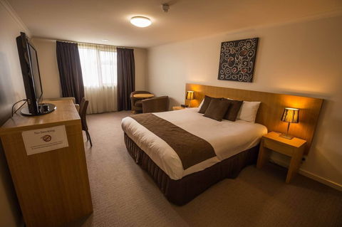 Bairnsdale International - Accommodation Nelson Bay 4