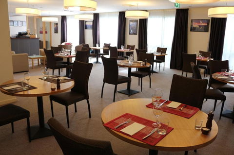 Bairnsdale International - Accommodation Nelson Bay 9