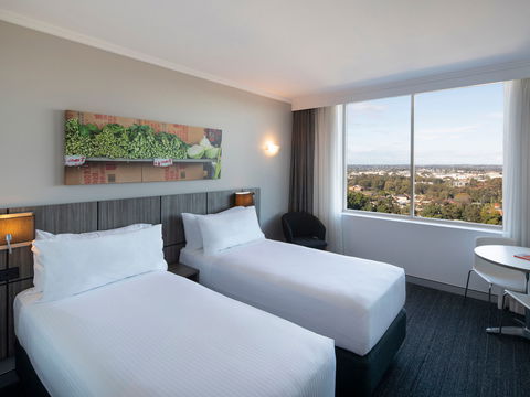 Mercure Sydney Bankstown - Accommodation Nelson Bay 4