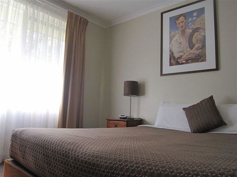 Forrest Hotel & Apartments - Accommodation Nelson Bay 7