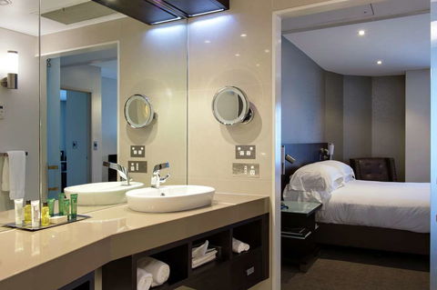 Hilton Darwin - Accommodation Nelson Bay 6
