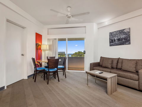 Novotel Darwin Atrium - Accommodation Nelson Bay 6