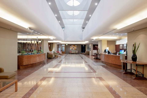 DoubleTree by Hilton Esplanade Darwin - Accommodation Nelson Bay 2
