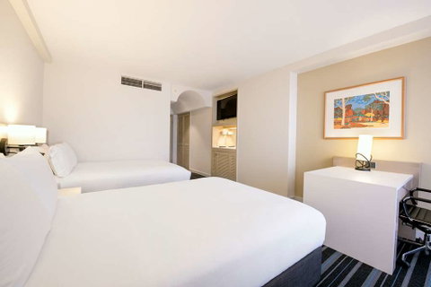 DoubleTree by Hilton Esplanade Darwin - Accommodation Nelson Bay 4