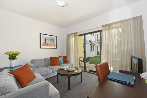Metro Advance Apartments & Hotel - Accommodation Nelson Bay 5