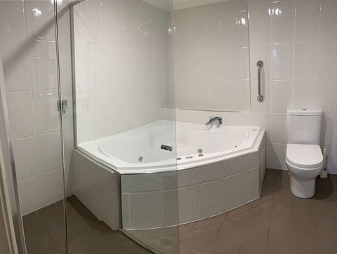 Bathurst Heritage Motor Inn - Accommodation Nelson Bay 3