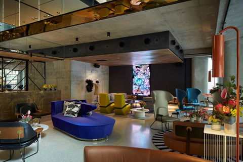 QT Melbourne - Accommodation Nelson Bay 1