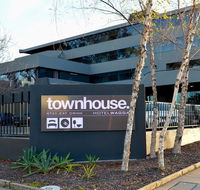 Townhouse Hotel Wagga - Accommodation Nelson Bay