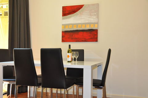 RNR Apartments, Adelaide - Accommodation Nelson Bay 2