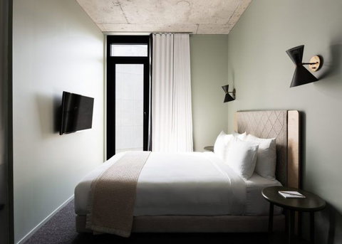 Alex Hotel, Perth - Accommodation Nelson Bay 2