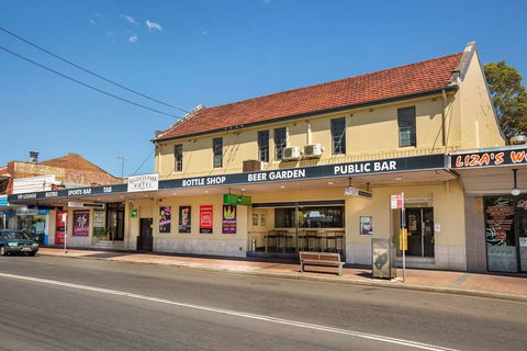 Nightcap At Regents Park Hotel - Accommodation Nelson Bay 0