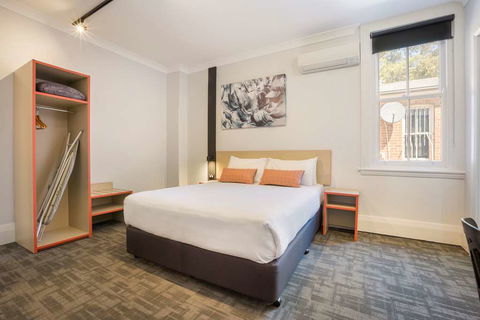 Nightcap At Regents Park Hotel - Accommodation Nelson Bay 2