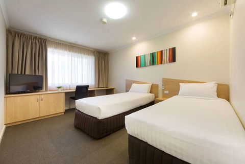 Ramada Encore By Wyndham Belconnen - Accommodation Nelson Bay 1