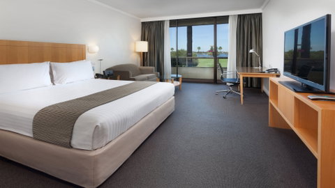 Crowne Plaza Perth - Accommodation Nelson Bay 5