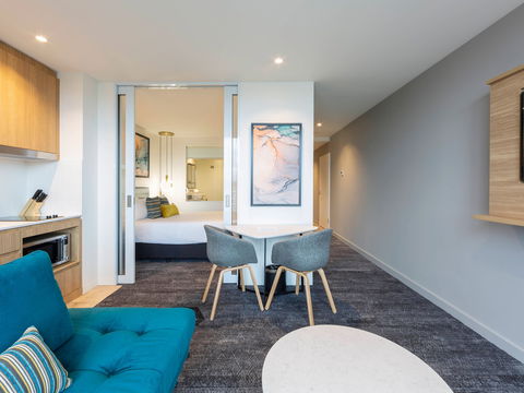 Mercure Canberra Belconnen - Accommodation Nelson Bay 7