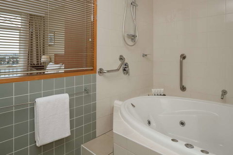 Rydges Newcastle - Accommodation Nelson Bay 14
