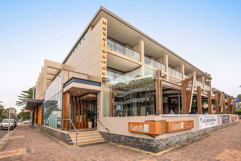 Narrabeen Sands Hotel By Nightcap Plus - Accommodation Nelson Bay 1