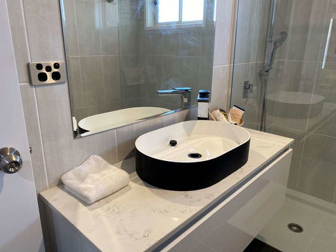 Best Western Plus All Settlers Motor Inn - Accommodation Nelson Bay 2