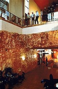 Desert Cave Hotel - Accommodation Nelson Bay 1