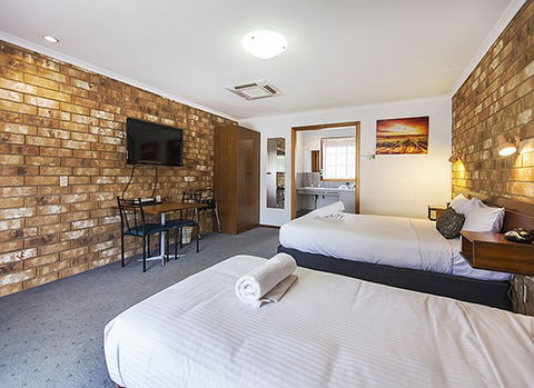 Clare Central Motel - Accommodation Nelson Bay 1