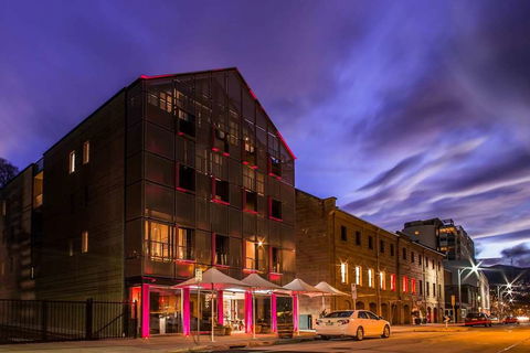 Salamanca Wharf Hotel - Accommodation Nelson Bay 1
