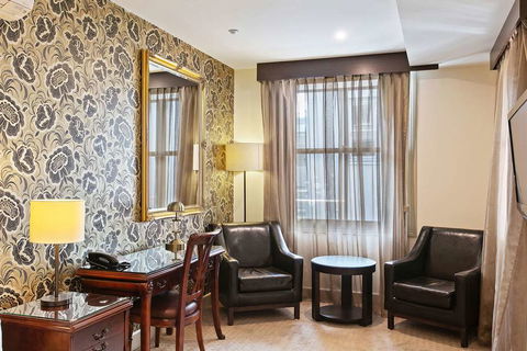 Quality Inn Heritage On Lydiard - Accommodation Nelson Bay 2