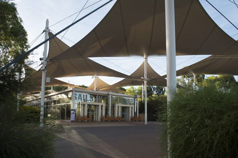 Sails In The Desert Hotel - Accommodation Nelson Bay 1