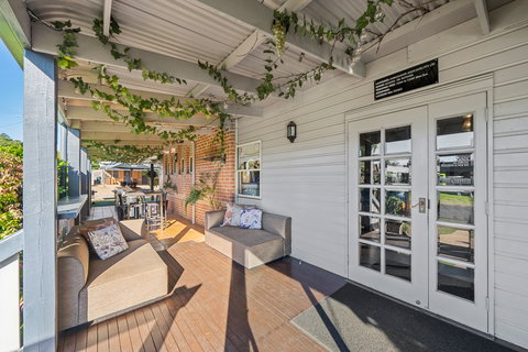 Ambassador On Ruthven Motel - Accommodation Nelson Bay 1