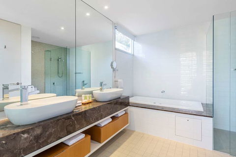RACV Noosa Resort - Accommodation Nelson Bay 2