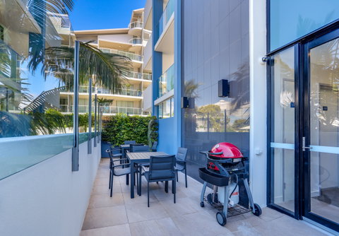 Direct Hotels - Sea Breeze - Accommodation Nelson Bay 0