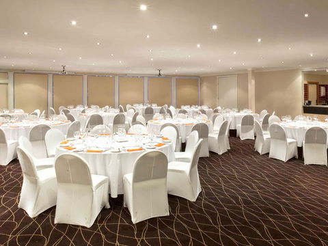 Mercure Canberra Hotel - Accommodation Nelson Bay 8