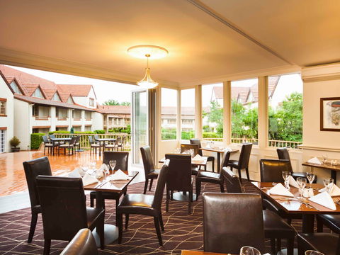 Mercure Canberra Hotel - Accommodation Nelson Bay 10