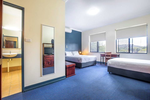 Atherton Hotel - Accommodation Nelson Bay 4