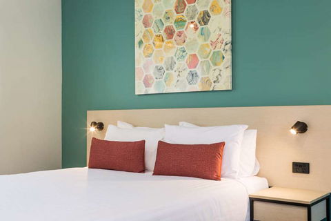 NIghtcap At Balaclava Hotel - Accommodation Nelson Bay 9
