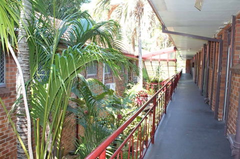 Flinders Motel - Accommodation Nelson Bay 2