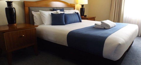 Warrnambool Central Court - Accommodation Nelson Bay 1