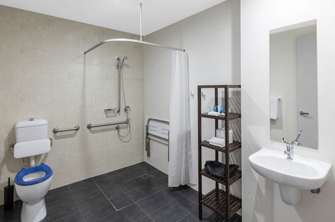 Meriton Serviced Apartments North Sydney - Accommodation Nelson Bay 0