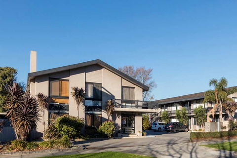 Best Western Governor Gipps Motor Inn - Accommodation Nelson Bay 1