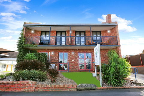 Tudor Motor Inn - Accommodation Nelson Bay 0