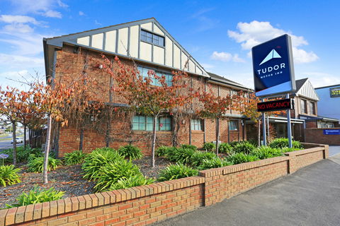Tudor Motor Inn - Accommodation Nelson Bay 1