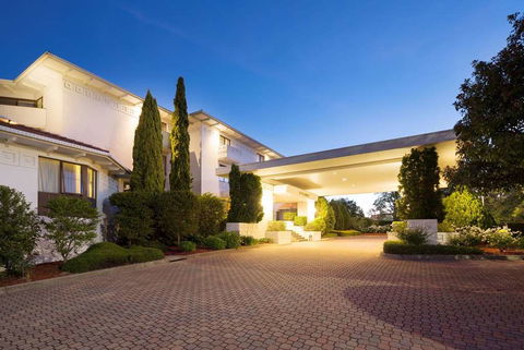 Ramada By Wyndham Diplomat Canberra - Accommodation Nelson Bay 1