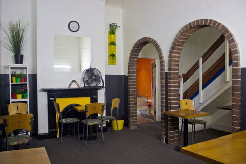 Adelaide Travellers Inn - Accommodation Nelson Bay 0