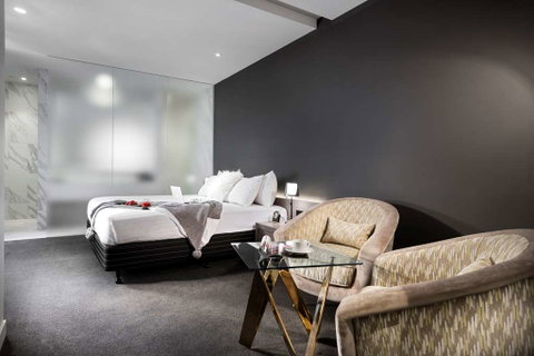 The Melbourne Hotel - Accommodation Nelson Bay 2