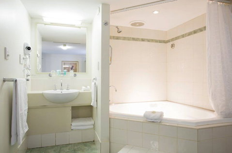 Hotel Northbridge - Accommodation Nelson Bay 2