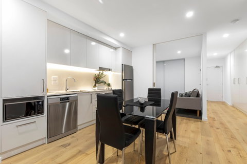 Astra Apartments Newcastle - Accommodation Nelson Bay 2