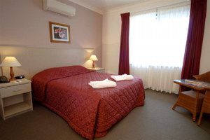 Warners at the Bay Motel - Accommodation Nelson Bay 2