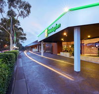 Holiday Inn Warwick Farm - Accommodation Nelson Bay