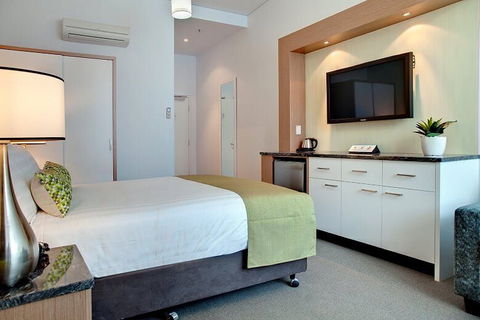 Walkers Arms Hotel - Accommodation Nelson Bay 1
